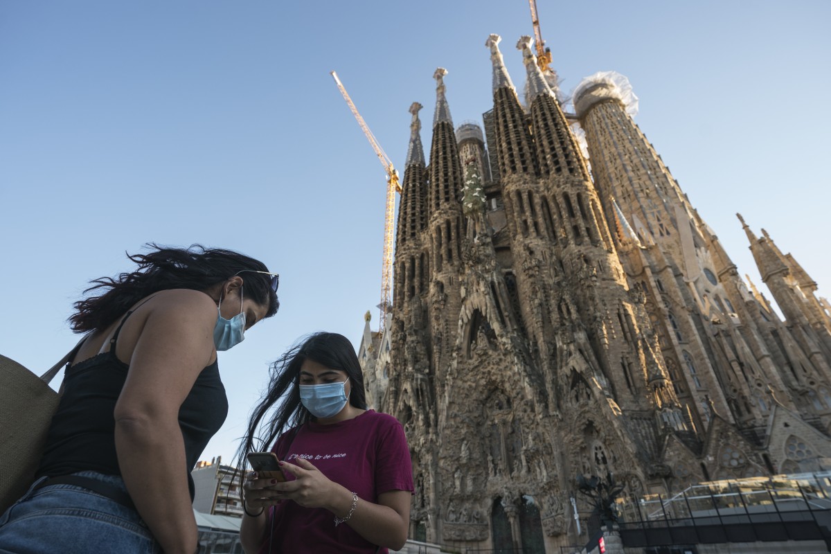 Sagrada Família em Barcelona quase concluída