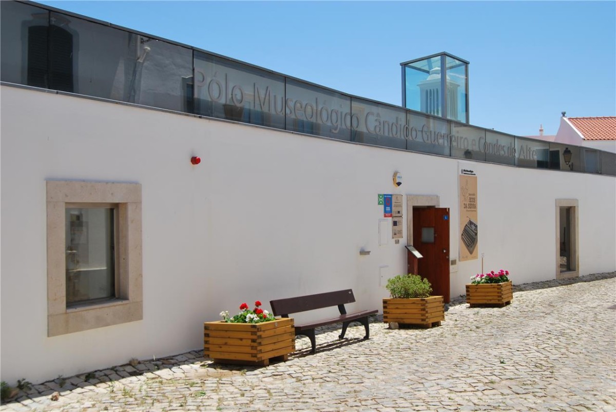 Alte: uma aldeia típica algarvia