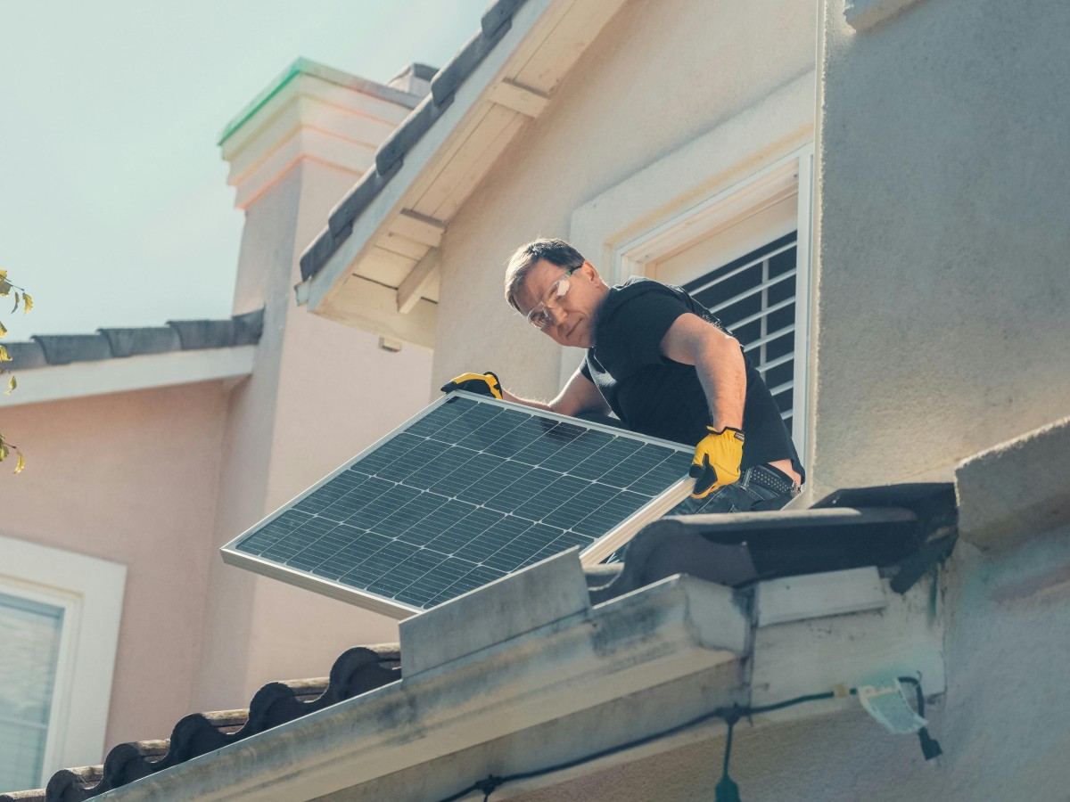 Instalação de painéis solares em Portugal