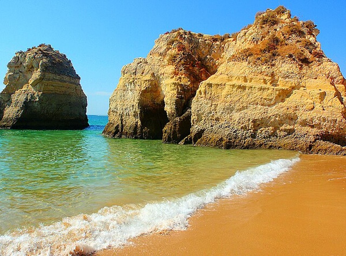 Praia da Falésia é portuguesa com certeza!