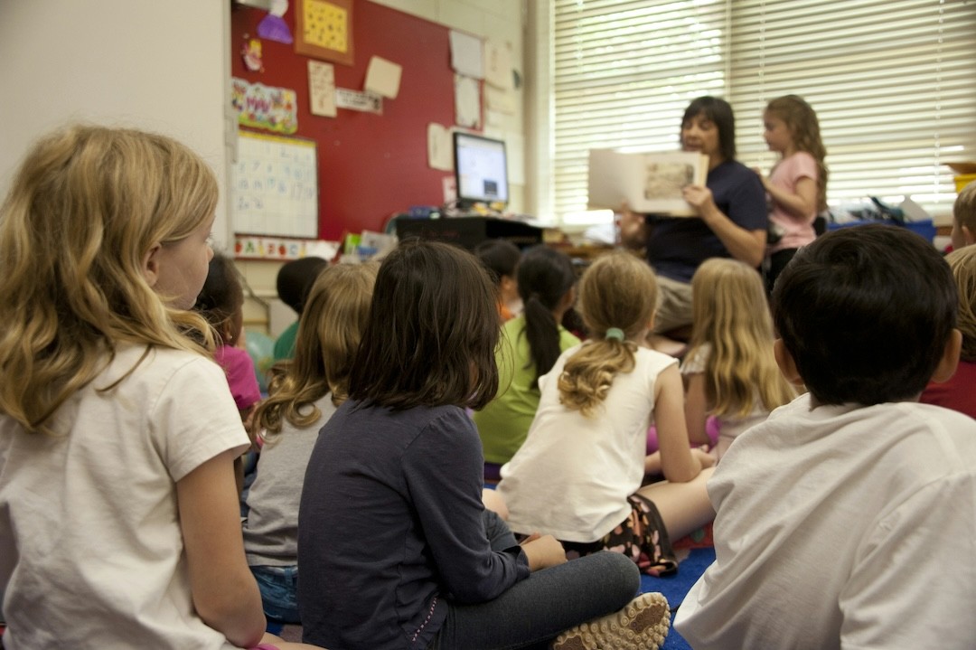 alunos numa sala de aula