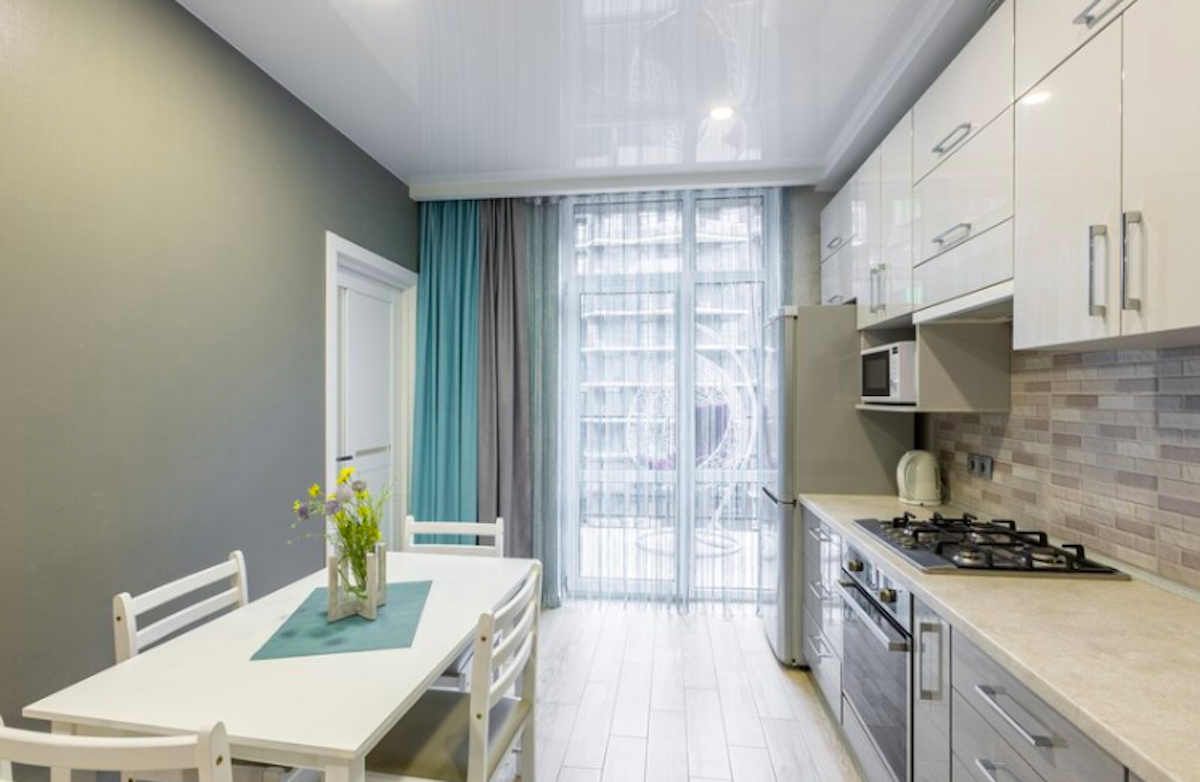 Cortinas de cozinha: como escolher as melhores para todas as janelas?