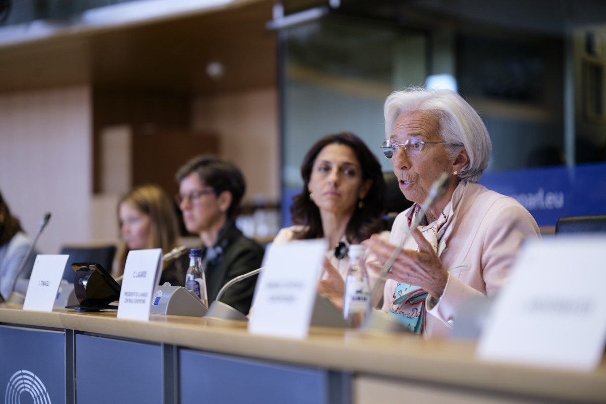 Christine Lagarde, presidente do BCE Decisões do BCE