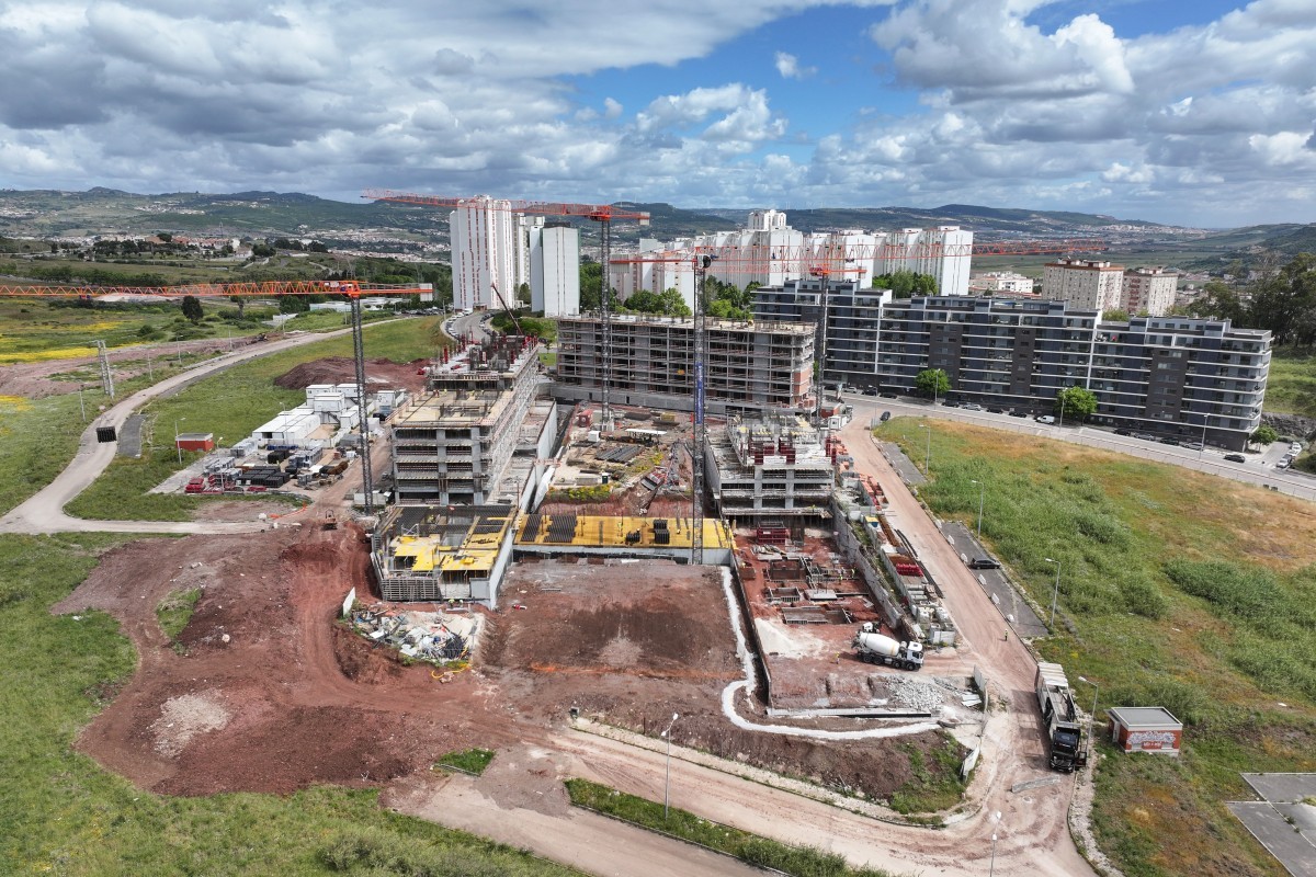 Casas novas nas periferias de Lisboa