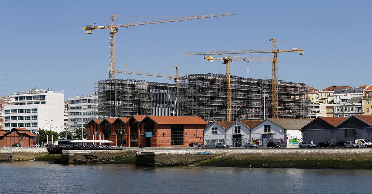Licenciamentos e obras concluídas