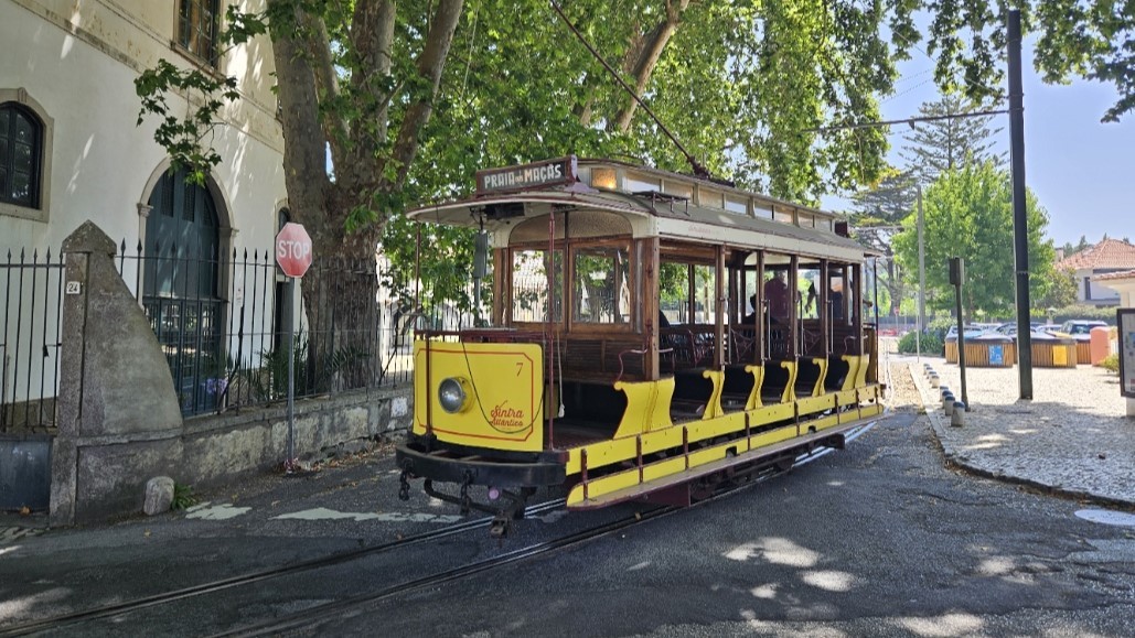 quais são as praias de sintra