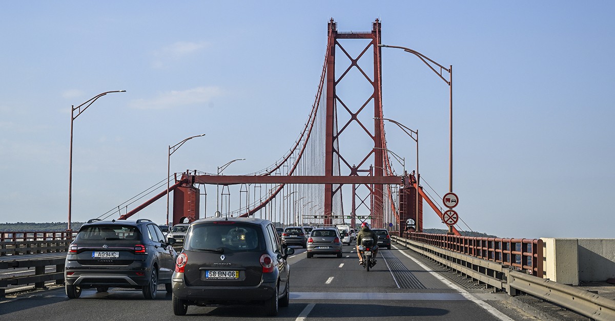 Ponte 25 de Abril