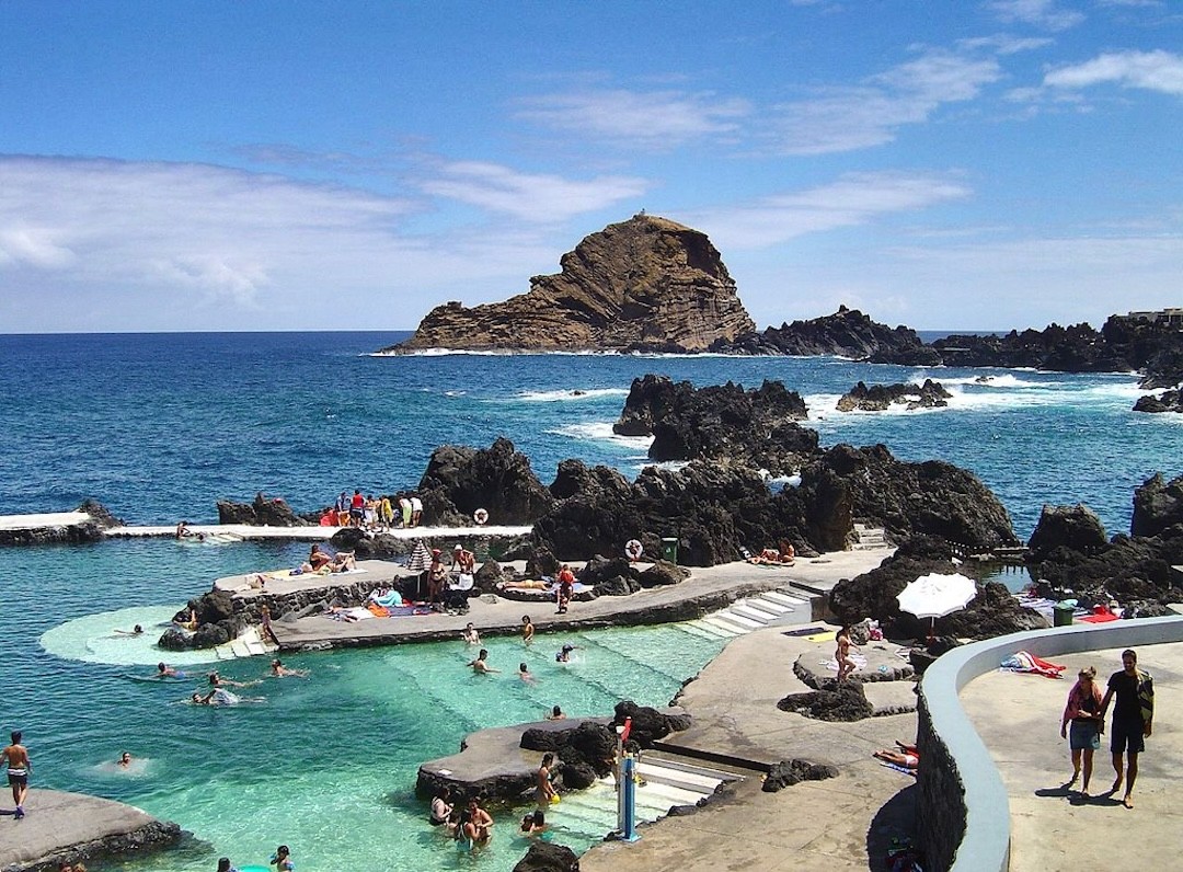 piscinas naturais do Porto Moniz