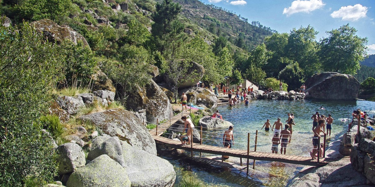 Praia fluvial da Loriga