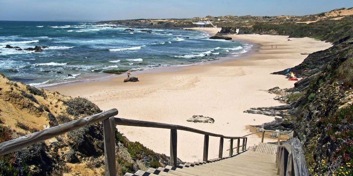 Praia do Almograve