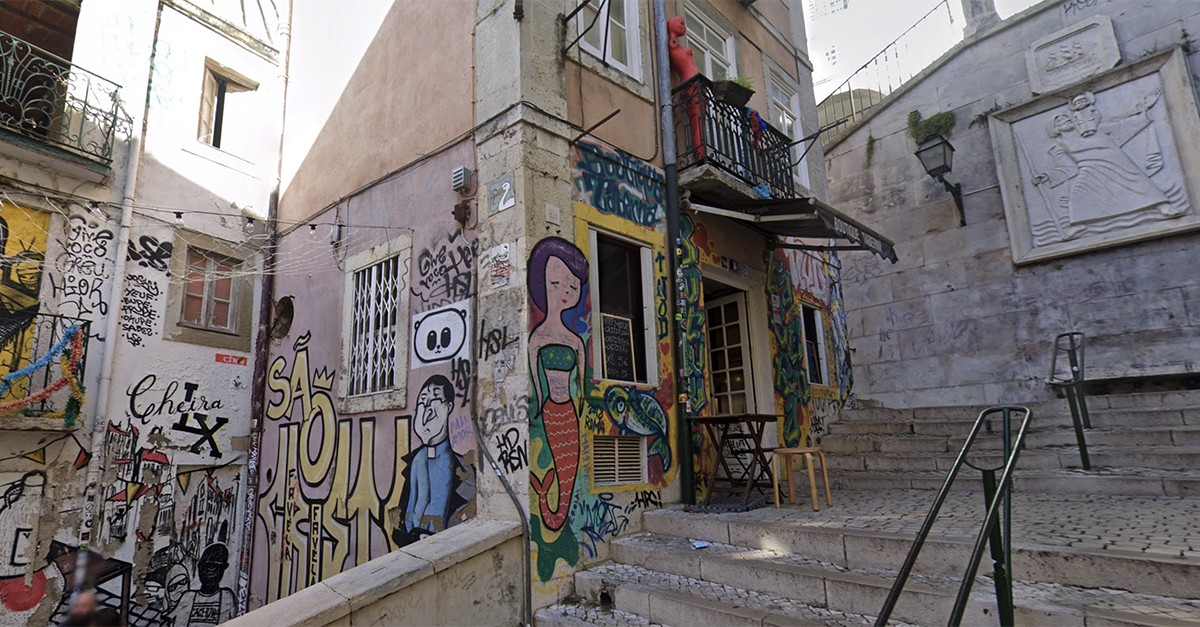 Incêndio em prédio devoluto