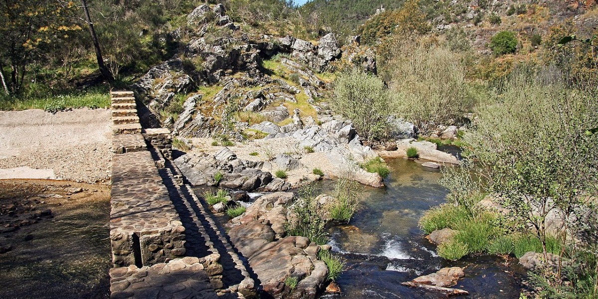 Praia fluvial de Penedo Furado 