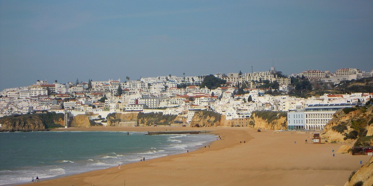 Praia dos Almeães