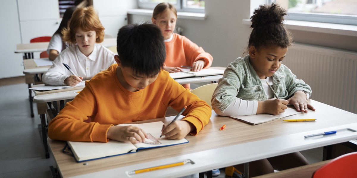 alunos na escola