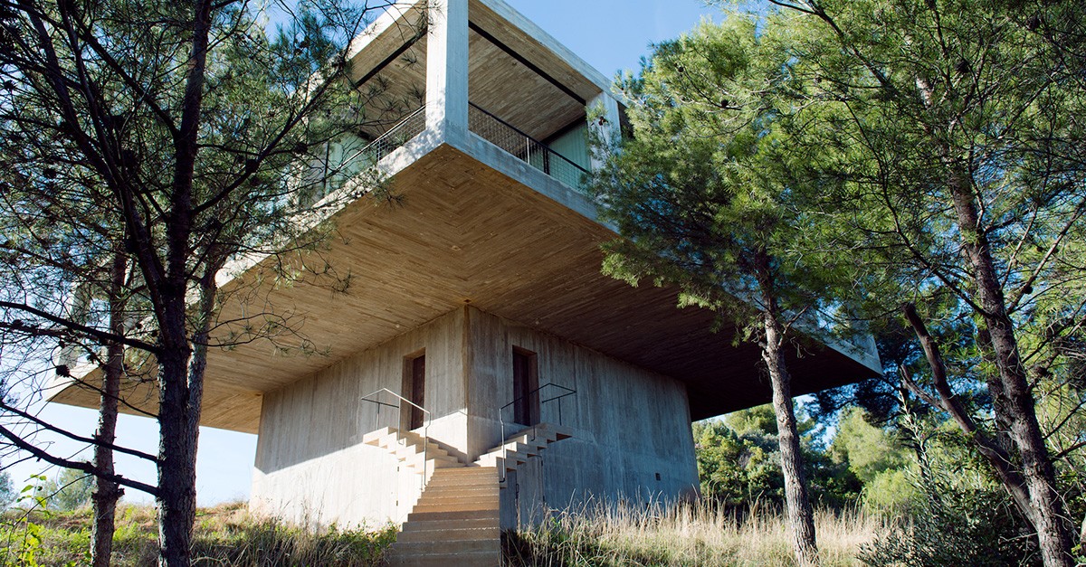 Solo Houses
