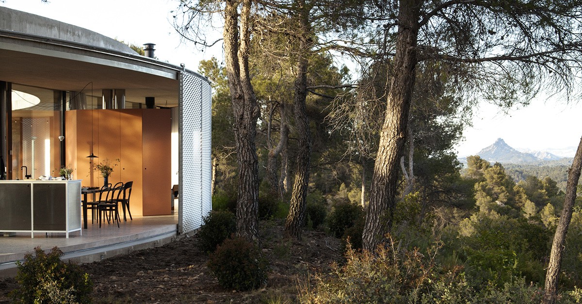 Solo houses