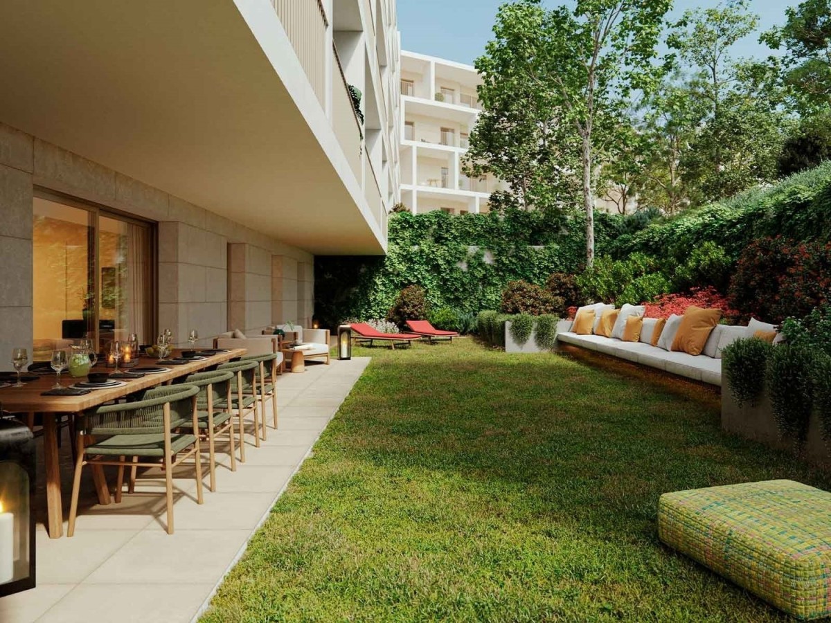 Casas novas com jardim