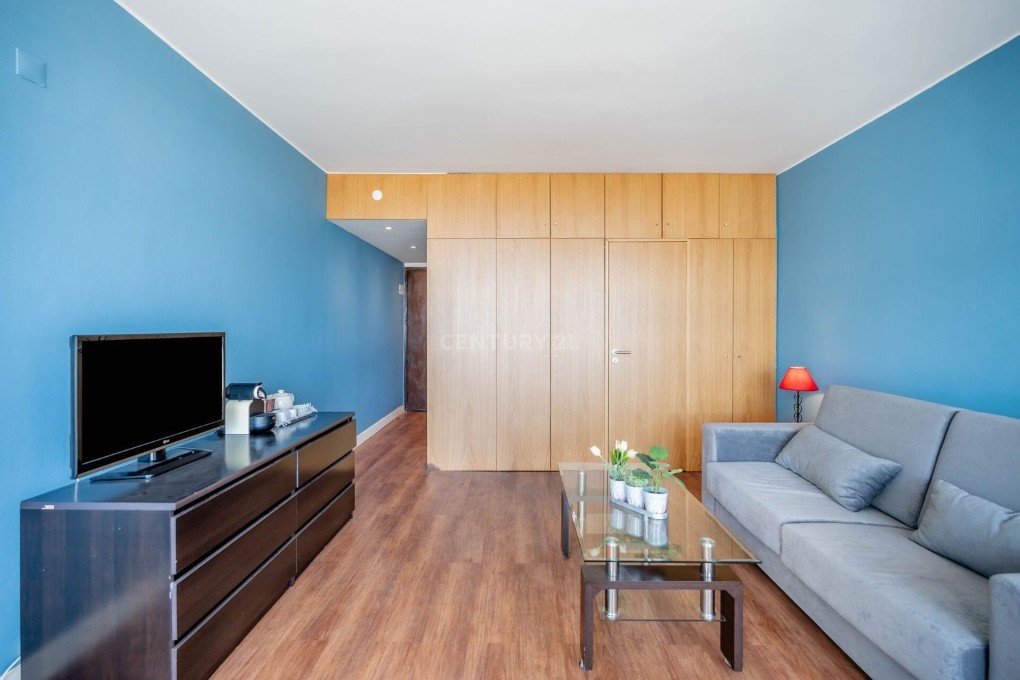 Apartamentos pequenos à venda