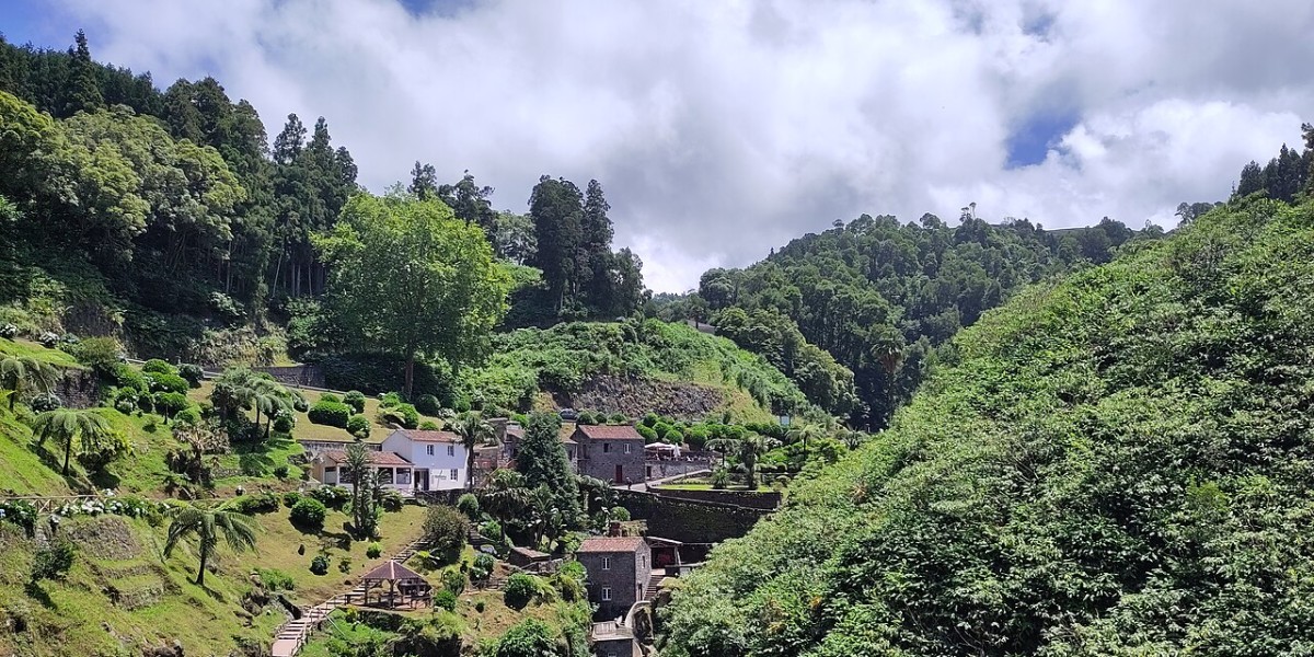 Ribeira dos Caldeirões