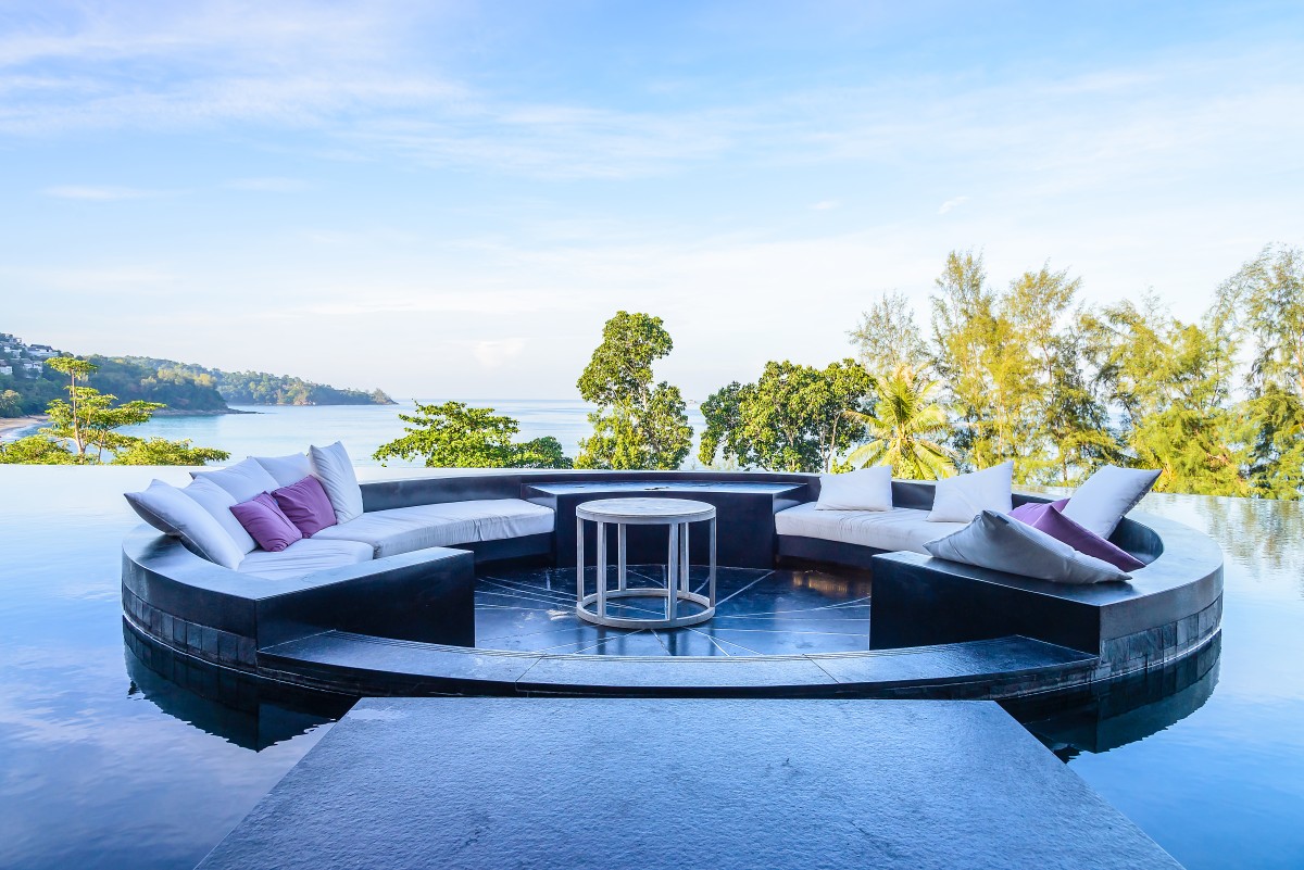 sell luxury homes