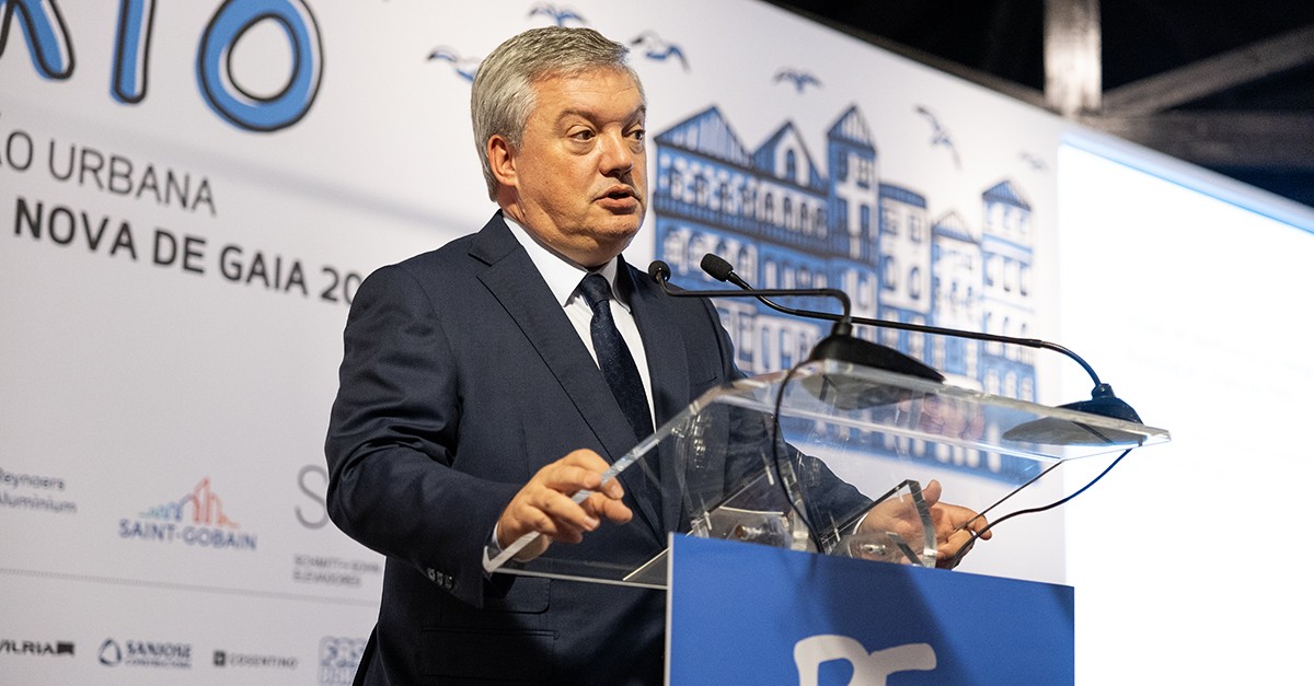 Eduardo Vítor Rodrigues, presidente da Câmara de Vila Nova de Gaia Casas para vender