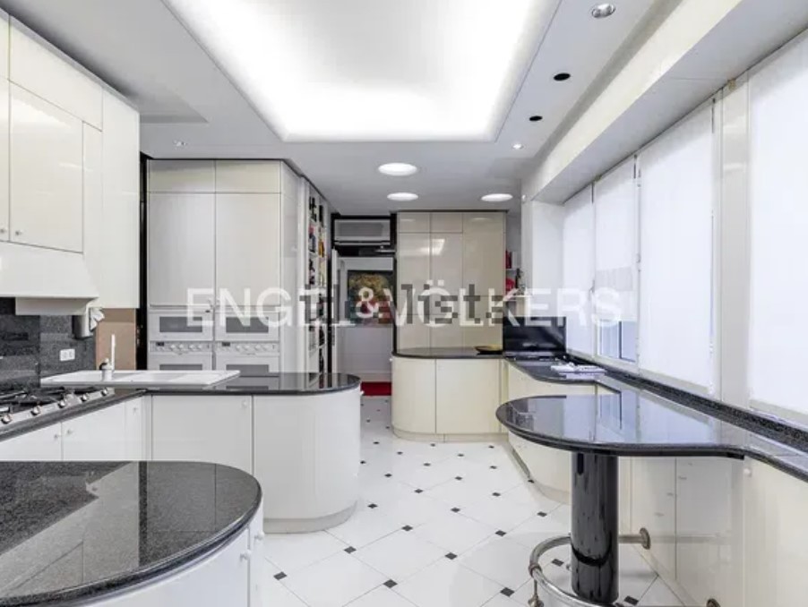 Interior da casa de Raffaella Carrà