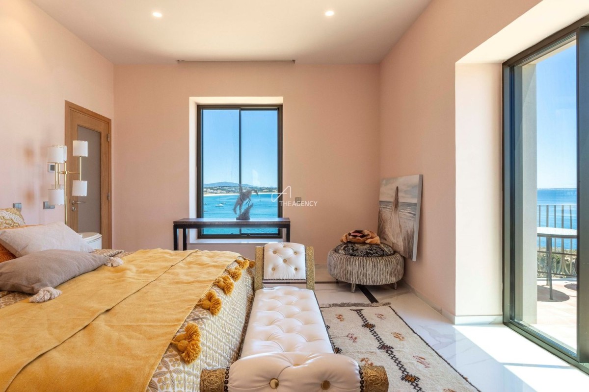 Dormitorio con vistas