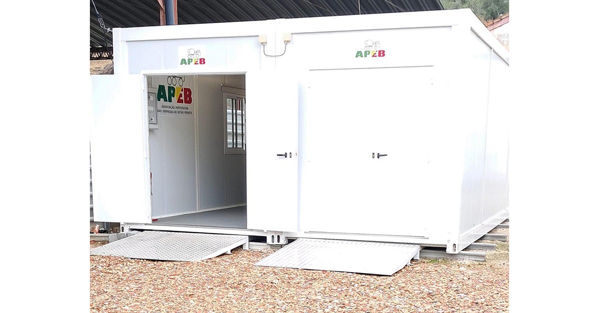 Novo laboratório da APEB em Estói, Faro