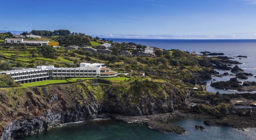 Hotel vendido nos Açores