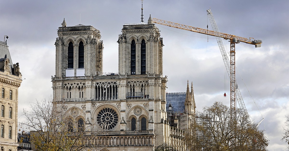 Reconstrução da catedral