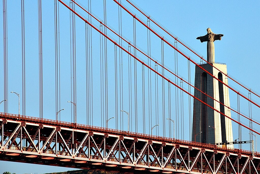 Ponte 25 de Abril