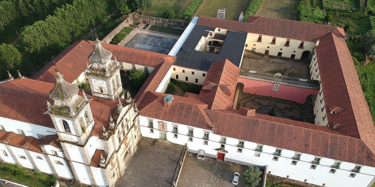 Mosteiro de São Martinho de Tibães