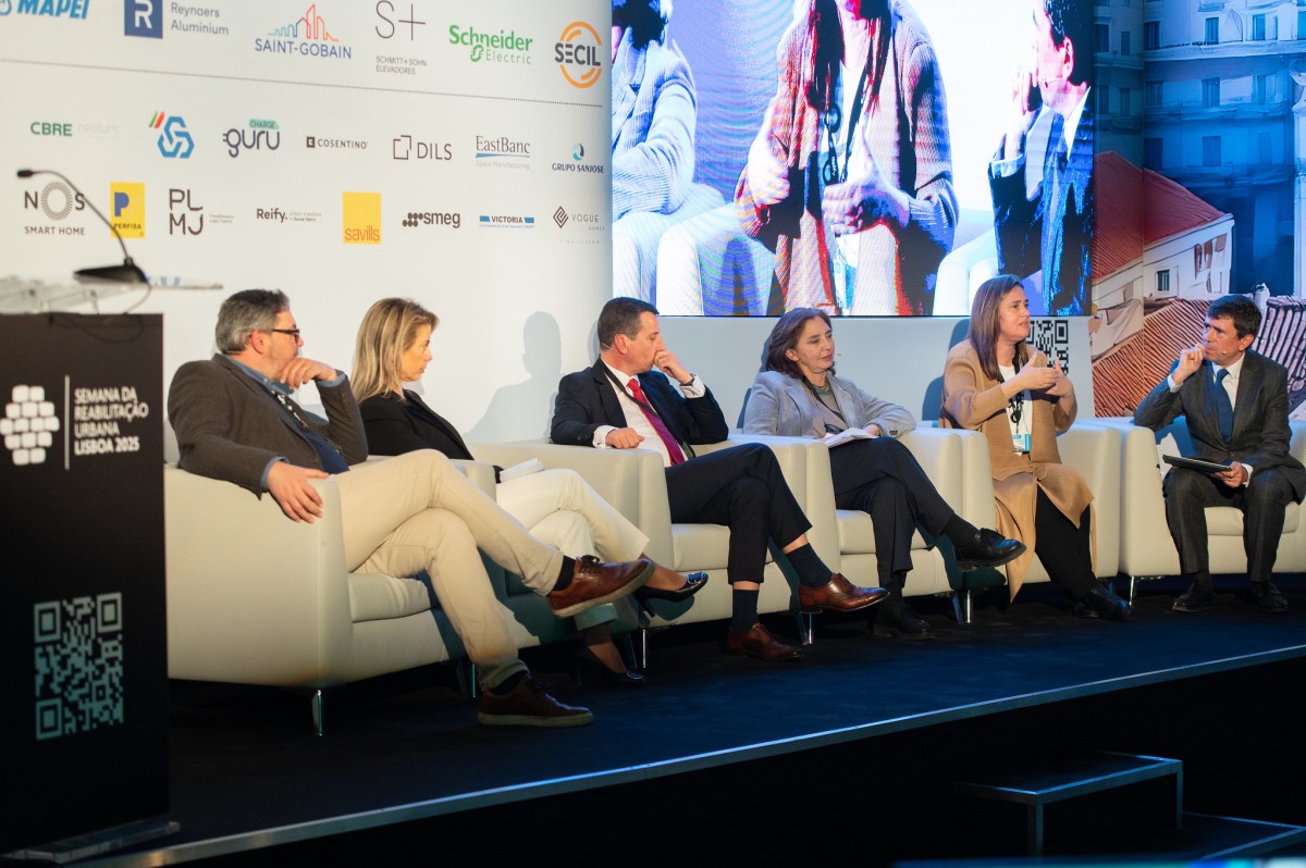 Fernando Ferreira, autarca de Vila Franca de Xira | Sónia Paixão, autarca de Loures | Nuno Piteira Lopes, autarca de Cascais | Inês de Medeiros, autarca de Almada | Filipa Roseta, Vereadora da Habitação de Lisboa PRR na habitação