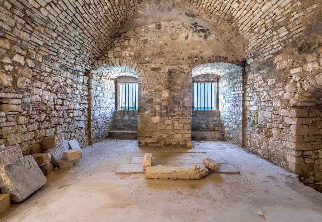 Fortino Aragonese 5
