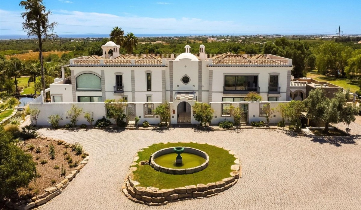 Portuguese estate for sale