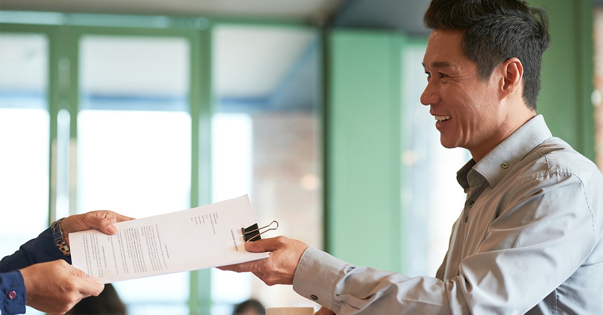 Estrangeiros com números de identificação