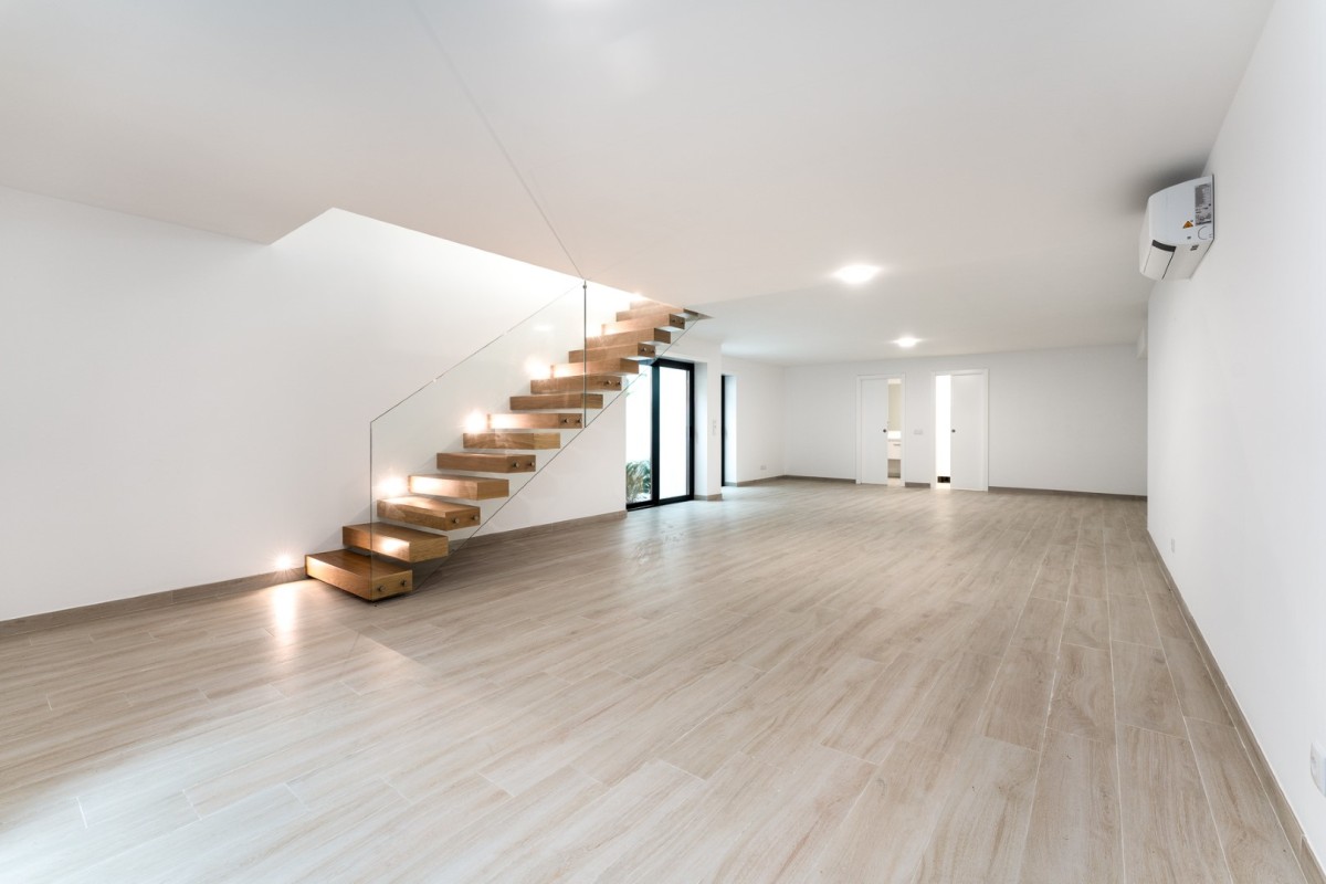 Casas à venda com cave como espaço extra