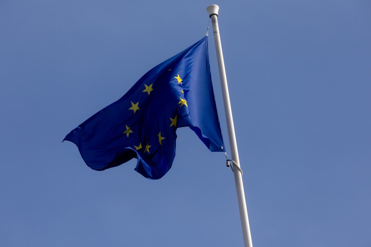 El TJUE declara ilegales los programas de 'Golden Visa' para grandes inversores Archivo - Imagen de archivo de la bandera de la UE.