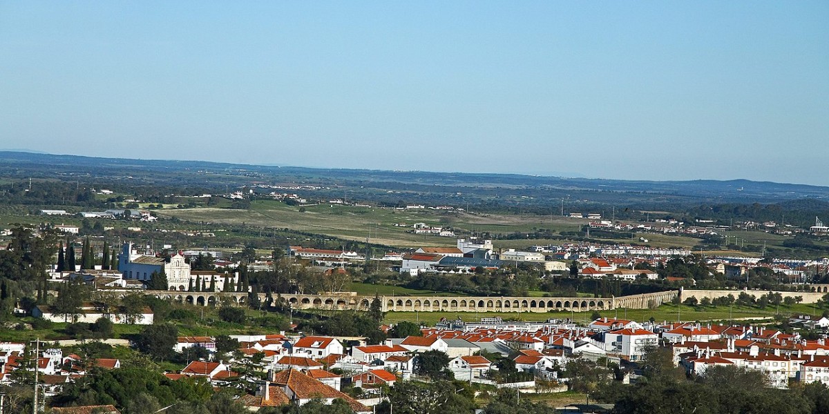 Évora