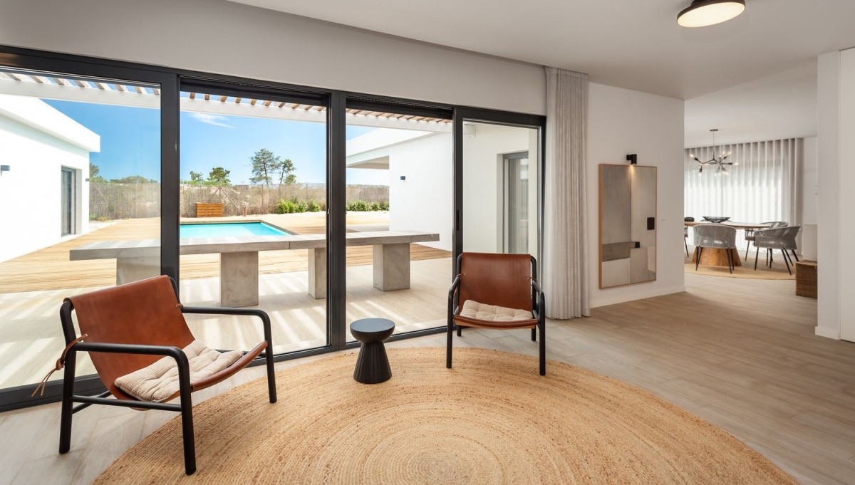 Bright living areas