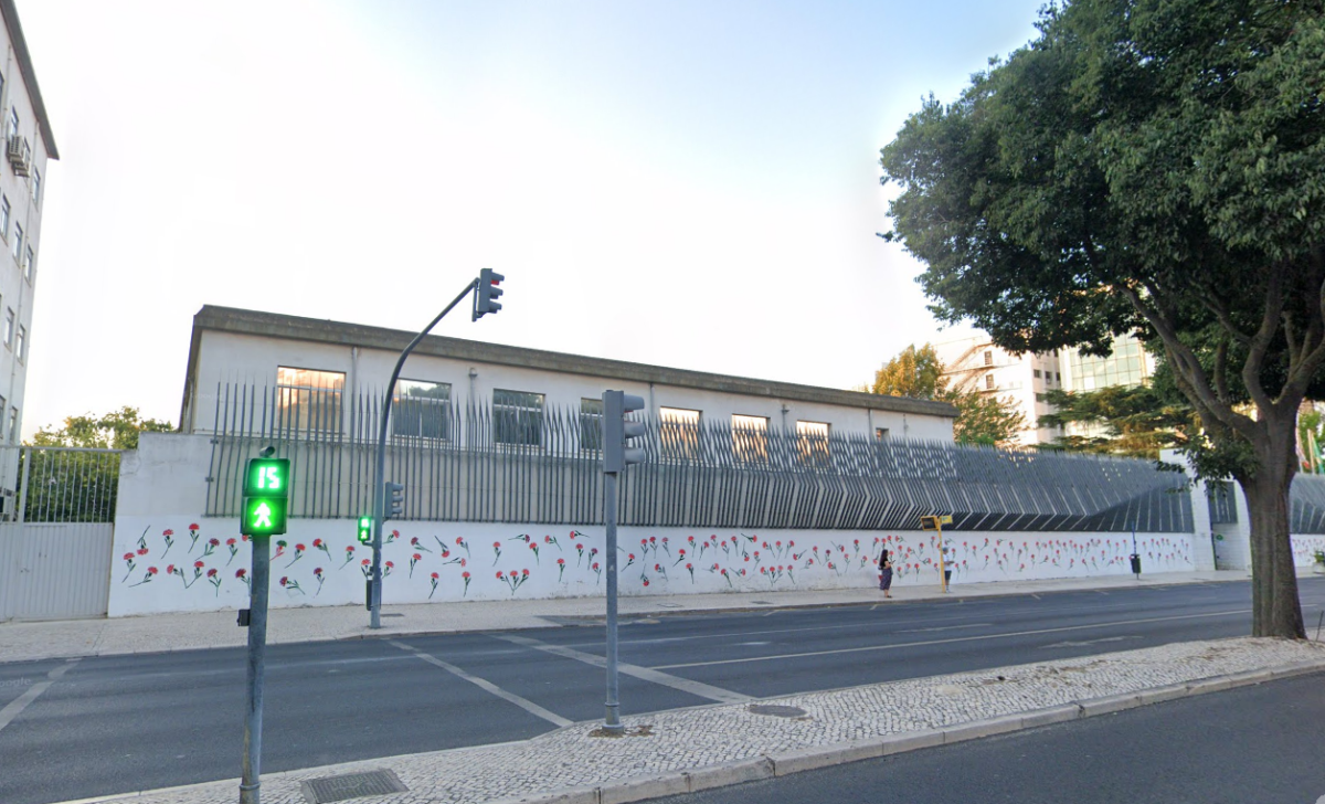 Número 26 da Avenida de Berna, em Lisboa Realojar a Academia de Amadores de Música