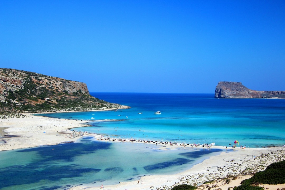 Praia da ilha de Creta