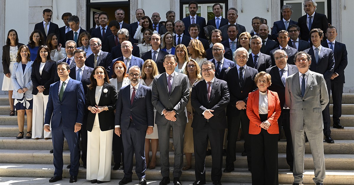 Novo XXV Governo Constitucional Habitação no Programa do Governo