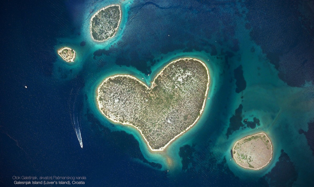 isola a forma di cuore