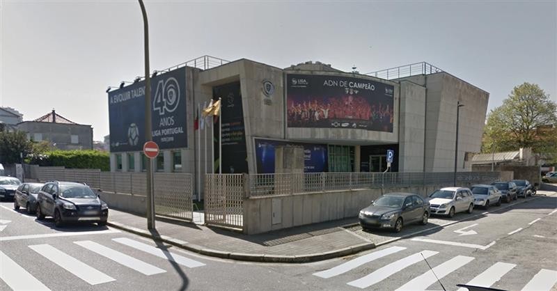 Antiga sede da Liga Portuguesa de Futebol, no Porto Arrendamento no Porto