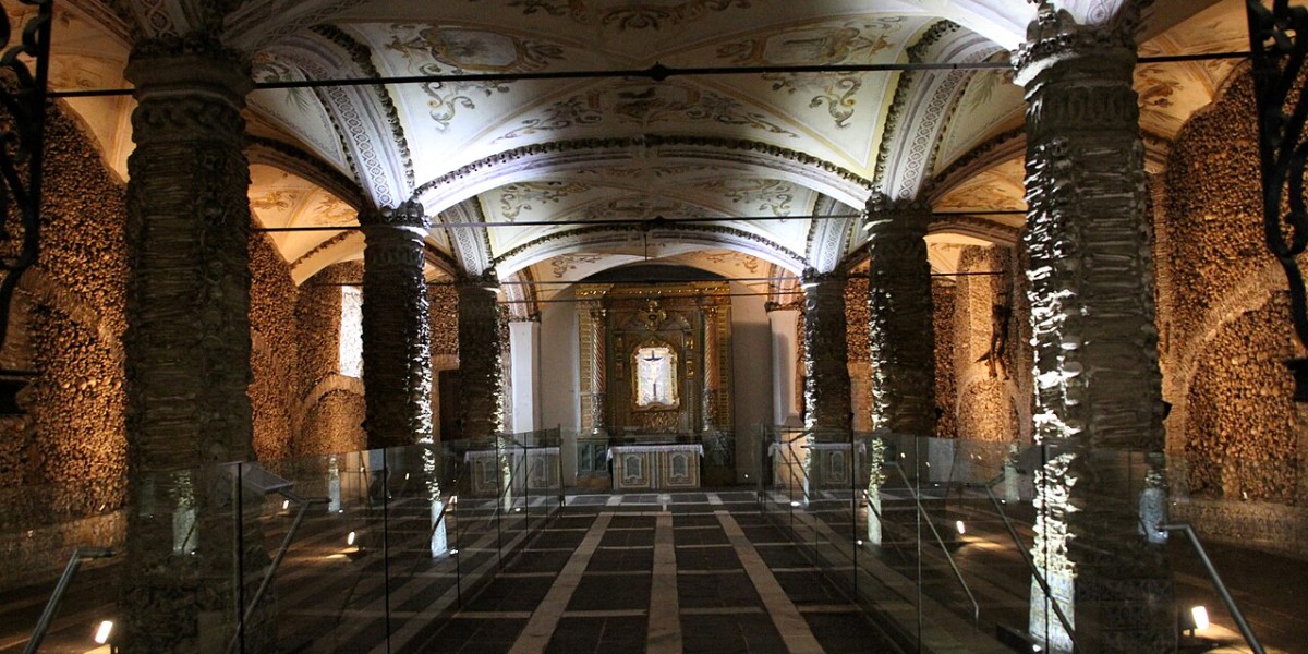 Capela dos Ossos