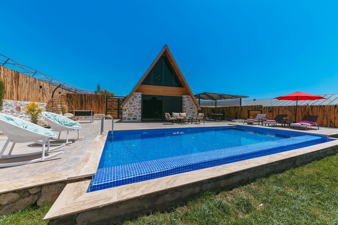 peças de mobiliário para zona de piscina