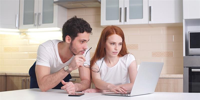 Casal à procura de casa