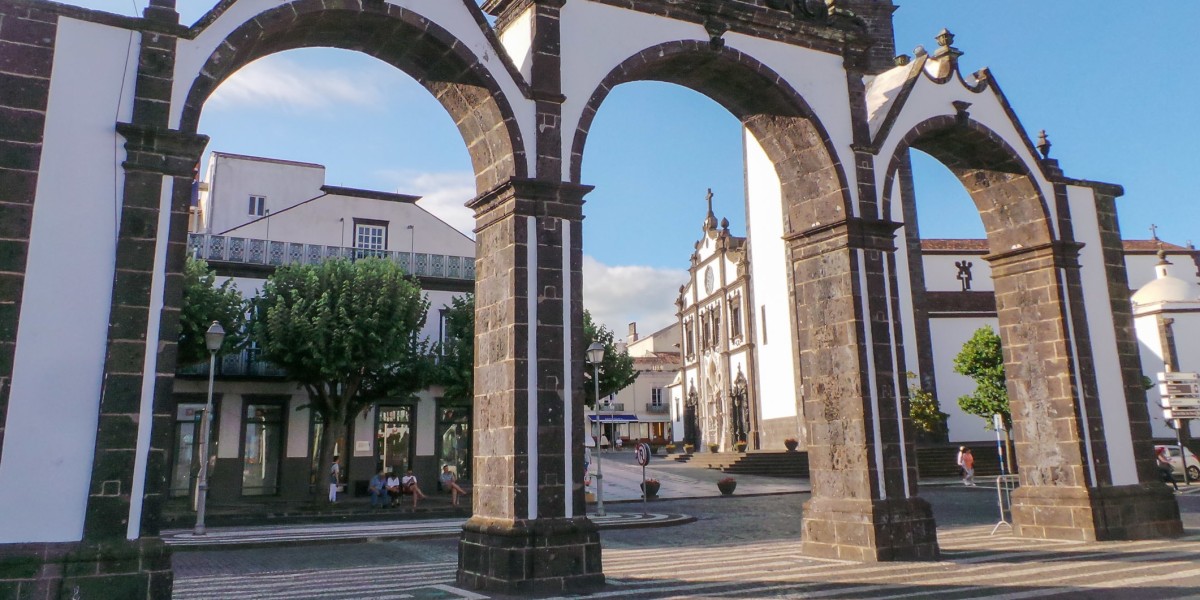Locuind în São Miguel