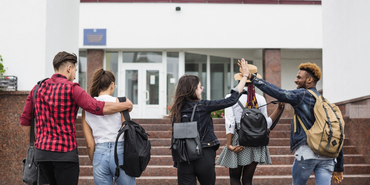 Estudantes
